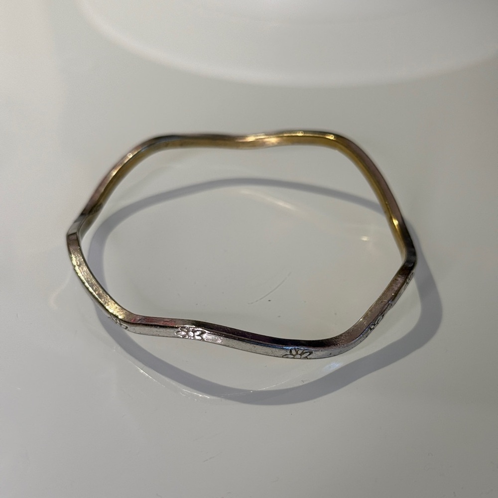 Vintage sterling silver wavy etched Bangle Bracelet